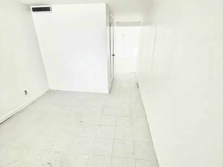 3425 Mountain Ave — Photo 7