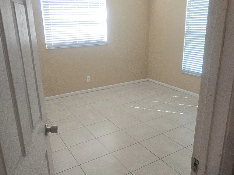 11431 Char Ann Dr #8 — Photo 11