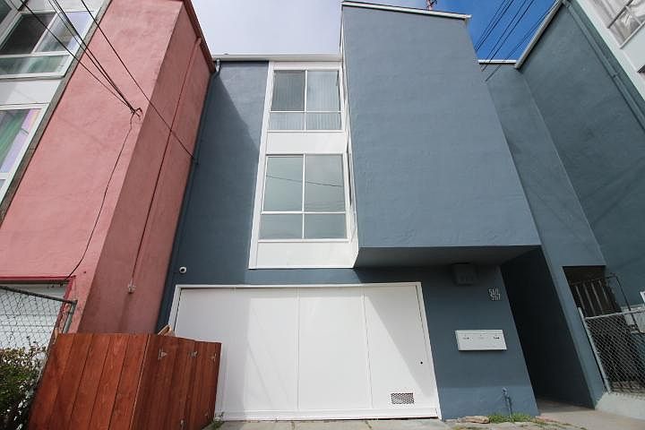 1st image of 567 Sylvan St