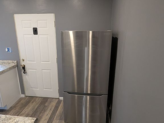 Hallway into Kitchen