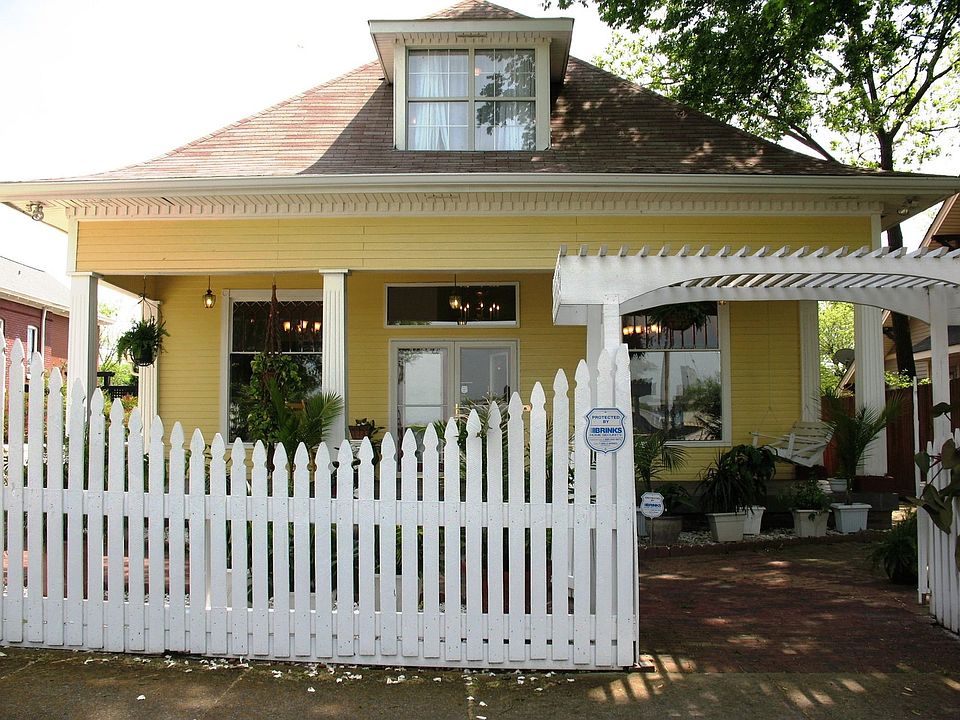 4905 Park Ave.