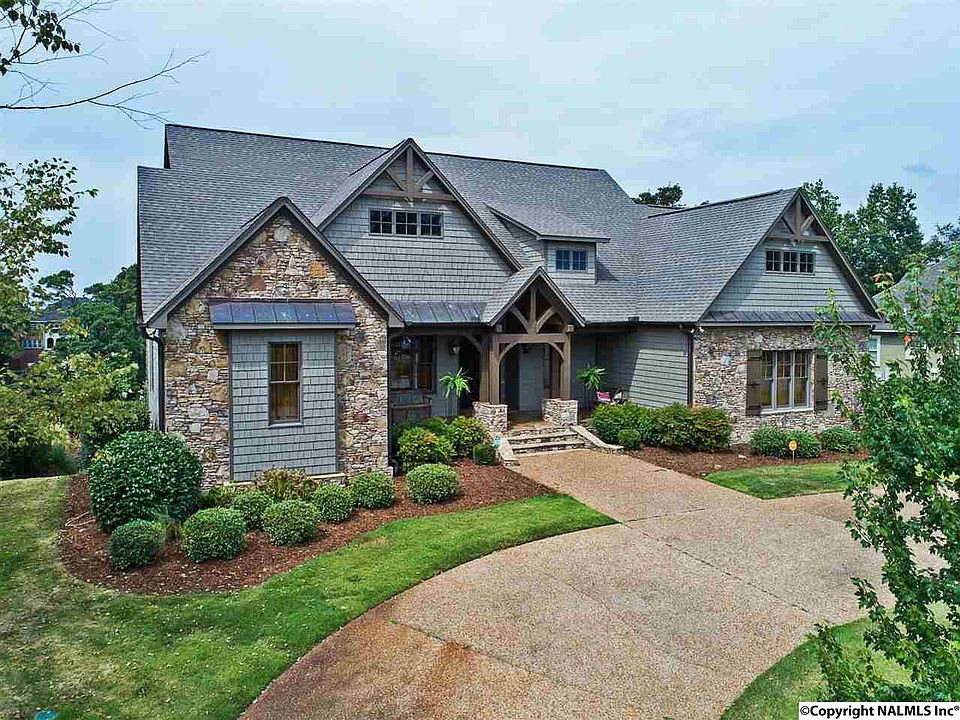 1st image of 1083 Heritage Dr