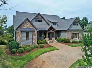 1083 Heritage Dr, Guntersville, AL 35976