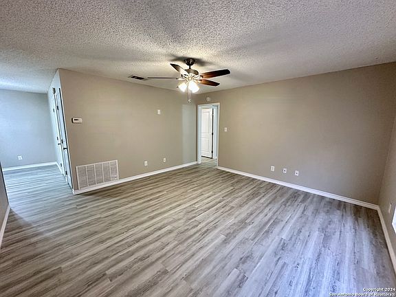 3rd image of 608 High Meadow