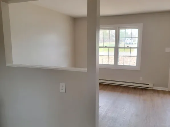 47 Apple Ln #B, Carbondale, IL 62901