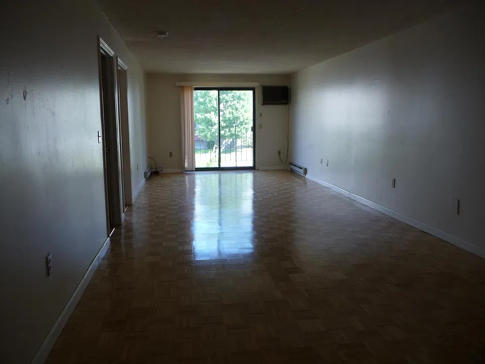 10 Wrentham Rd