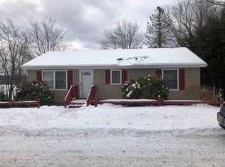 551 Lowe Lake Rd, Union Dale, PA 18470