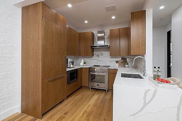 1st image of 176 1st Ave APT 4