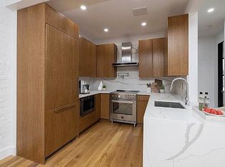 176 1st Ave APT 4, New York, NY 10009