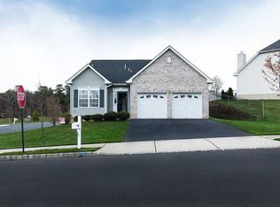 20 Apple Blossom Ln, Howell, NJ 07731