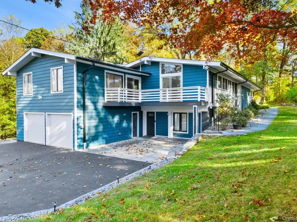153 Deerfield Lane N, Pleasantville, NY 10570