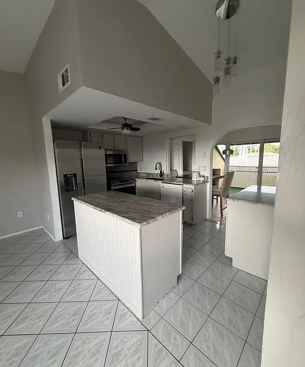 1219 SE 23rd Pl #8