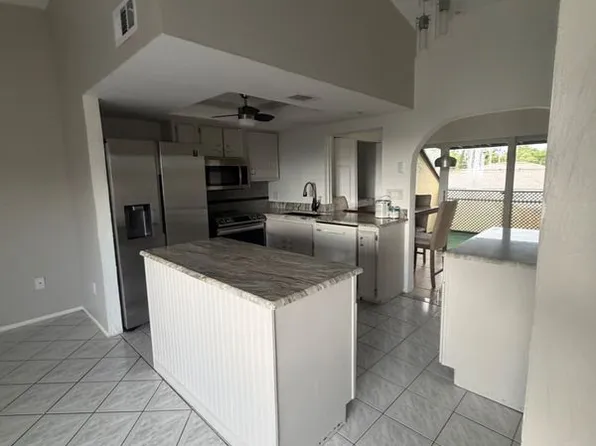 1219 SE 23rd Pl APT 8, Cape Coral, FL 33990