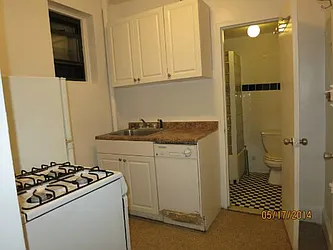 Rented by Manhattan Best Realty, Inc.