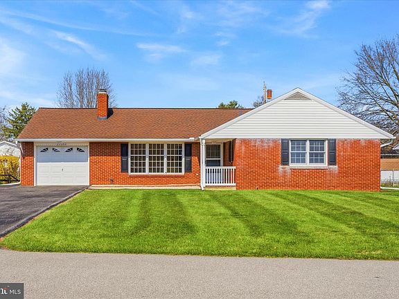 2nd image of 22054 Mohawk Dr