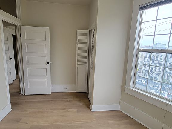 3rd image of 134 Duboce Ave APT 9