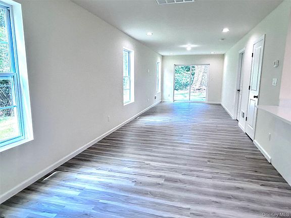 5th image of 7 Highview Avenue