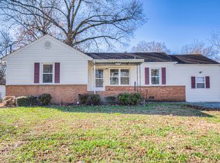 5612 Clemons Rd, Chattanooga, TN 37412