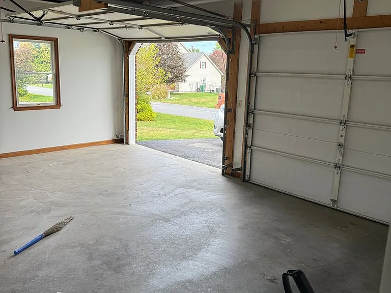 1560 Buttercup Dr — Photo 29