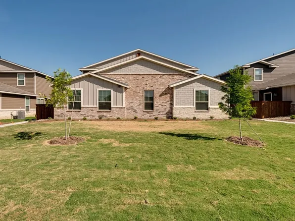 641-647 Harvest Moon Dr, Venus, TX 76084