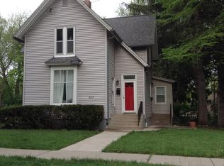 839 Augusta Ave, Elgin, IL 60120