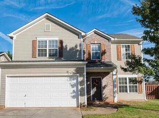 213 Shipyard Ln, Greer, SC 29650