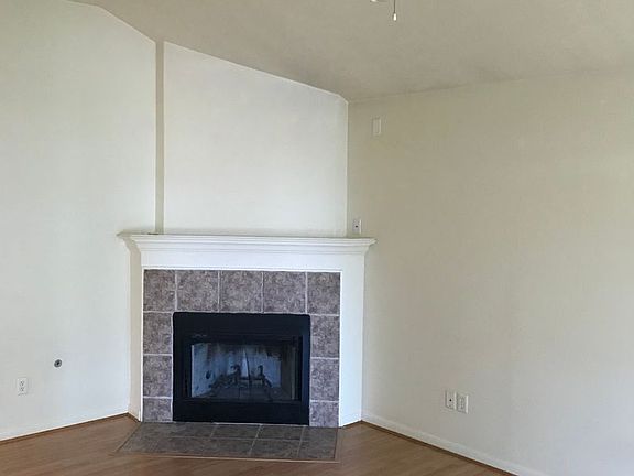 3rd image of 603 Hartford Dr