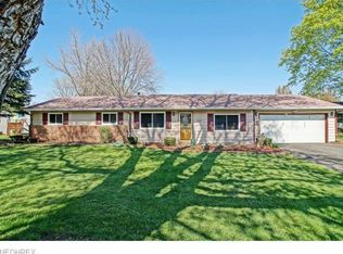 6725 Canterbury Dr, Madison, OH 44057