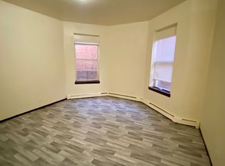 537-39 E 44th St #537-2, Chicago, IL 60653