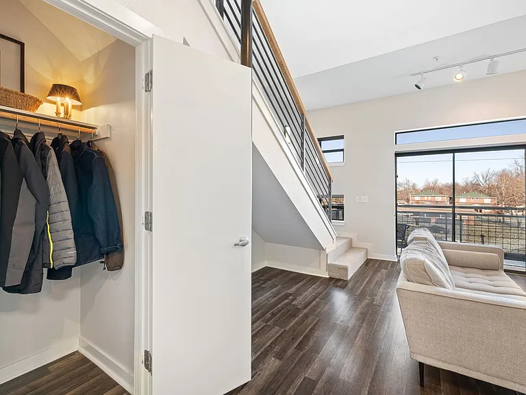 401 E Boyd St #313 — Photo 8