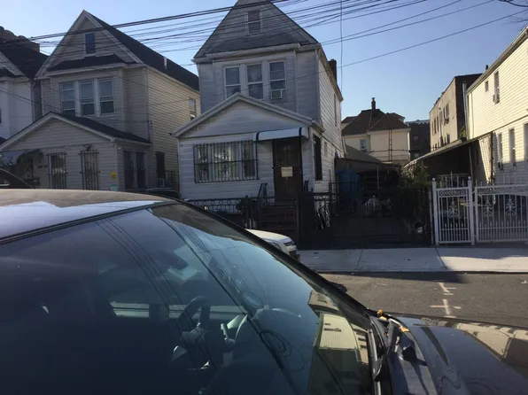10416 117th St, South Richmond Hill, NY 11419