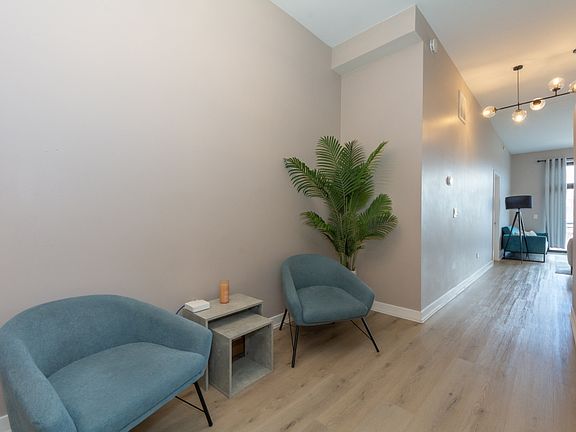 4th image of 2 S Leavitt St Unit 203
