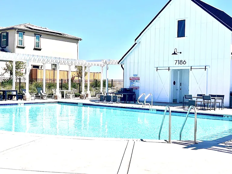 7253 Vinny Pl — Photo 33