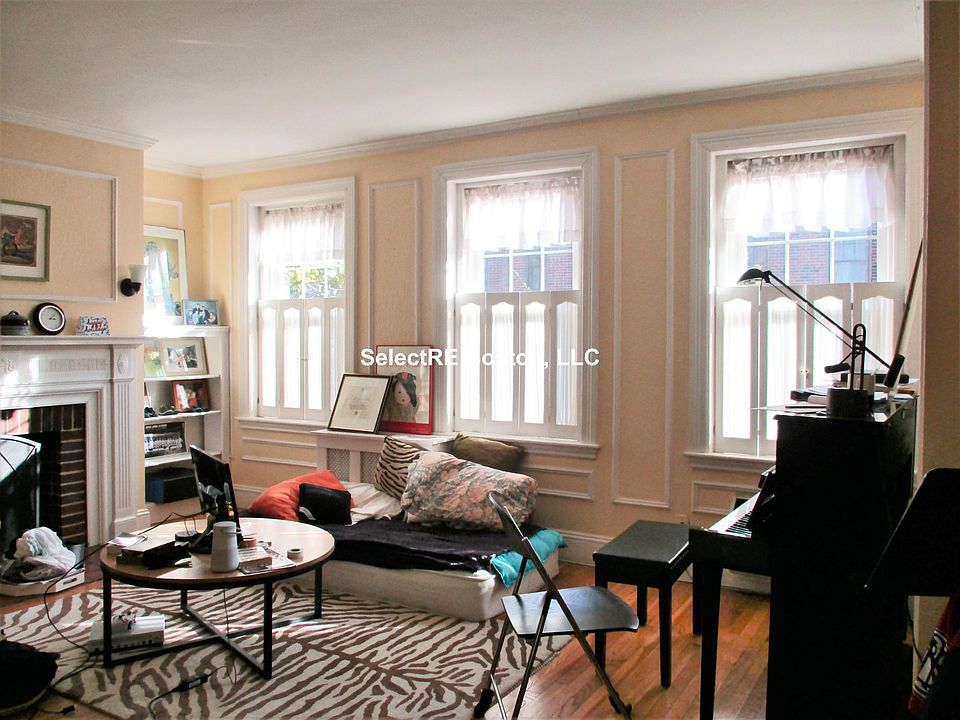 1st image of 319 Tappan St #3KR
