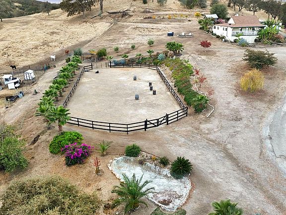 2nd image of 178 Carmel Rd