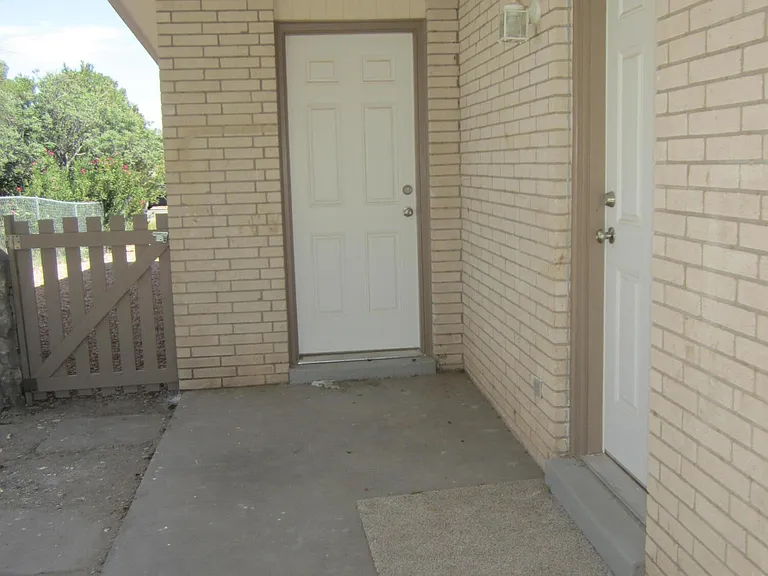 305 Corvena Way — Photo 18