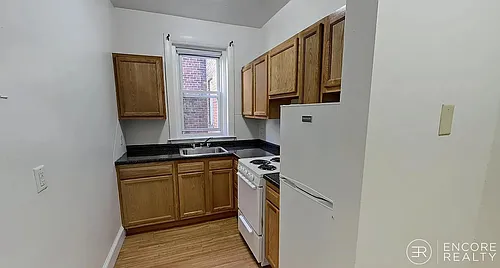 10 Lancaster Ter #204 Photo 1