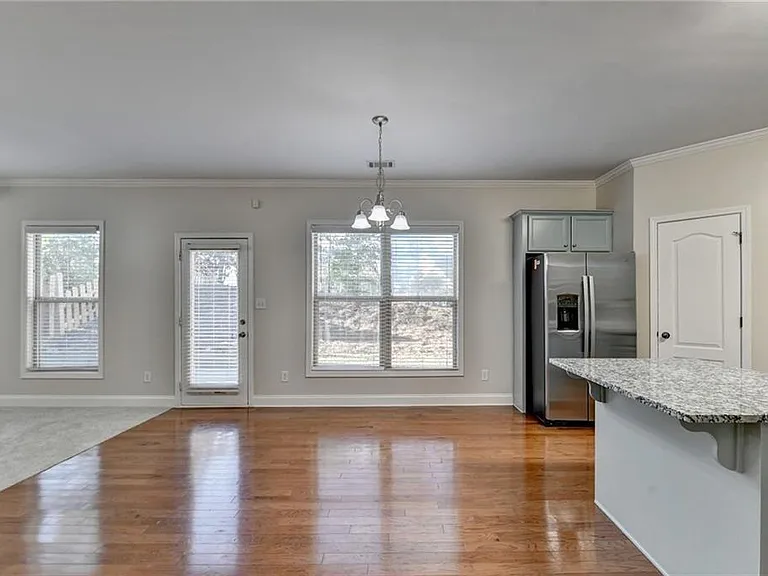 522 Suwanee Oaks Dr — Photo 21