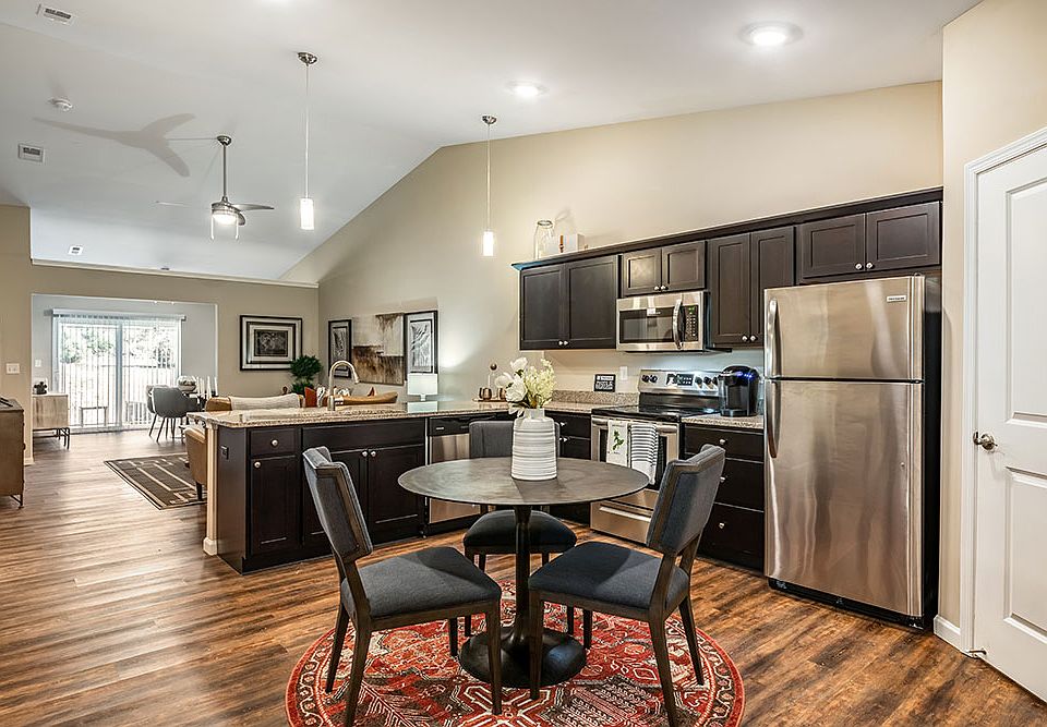 Spacious Kitchens with Breakfast Bar and Room for a Table