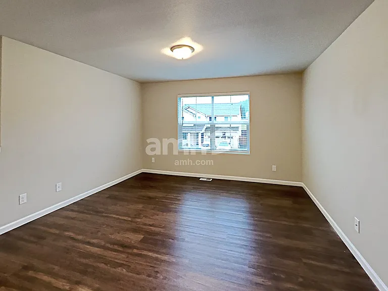 246 Jasmine Ln — Photo 9
