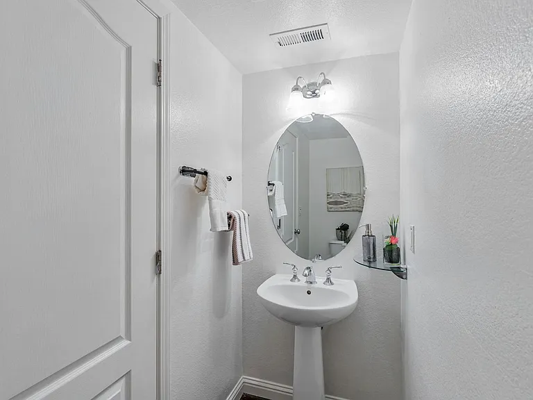 8940 Acorn Way — Photo 14