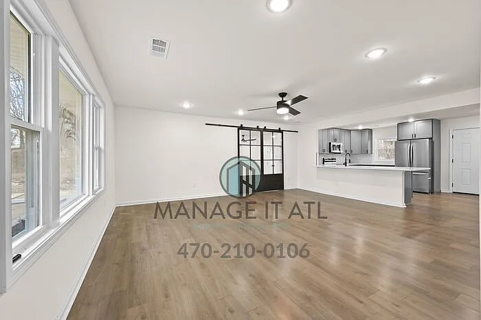 2762 Candler Rd — Photo 3