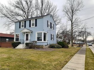 32999 Lake Rd, Avon Lake, OH 44012