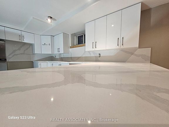 5th image of 162 Millwood Rd
