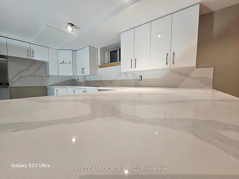 162 Millwood Rd — Photo 5
