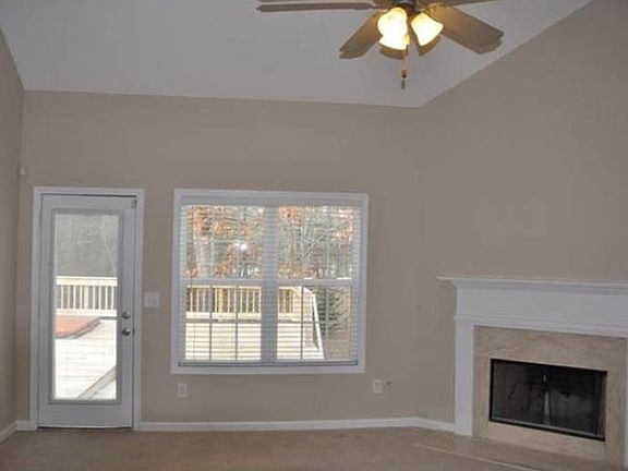 5th image of 1044 Nathan Mauldin Dr