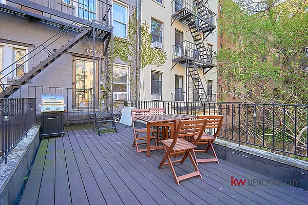 Rented by Keller Williams NYC | media 13
