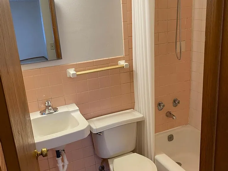 1022 Arkwright St #9 — Photo 7