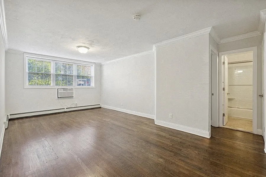 86 Hillyer Street Apartments — Photo 4
