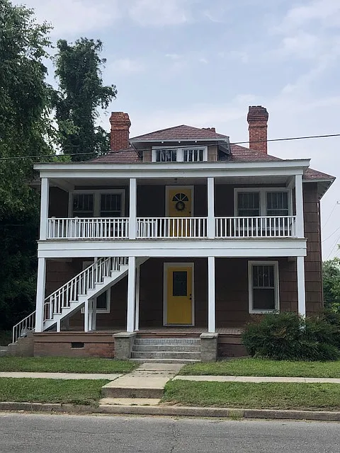 108 Summit Ave #2